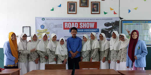 KPI INSUD Road Show In SMA. Mazro’atul Ulum