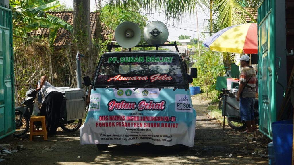 Banjir Hadiah Meriahkan Jalan Sehat Dies Natalis ke-16 Institut Pesantren Sunan Drajat Lamongan