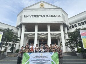 Connecting Ideas and Creating Excellence Benchmarking UNSUDA dg UNIDA Bogor