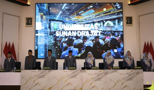 Universitas Sunan Drajat Lamongan Gelar Yudisium Sarjana Tahun Akademik 2024/2025: Cetak Lulusan Berkarakter dan Berdedikasi